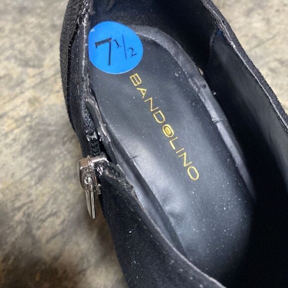 Bandolino Black Faux Suede Heel Ankle Bootie Size 7.5 - Picture 8 of 9